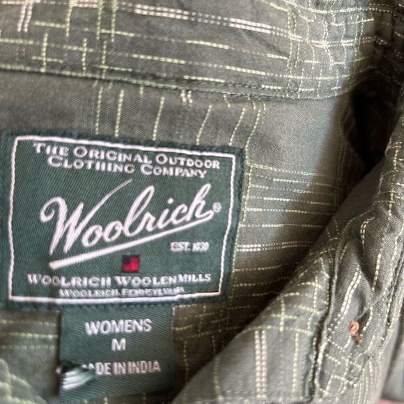 Woolrich Button Up Shirt Size Medium - Picture 5 of 5